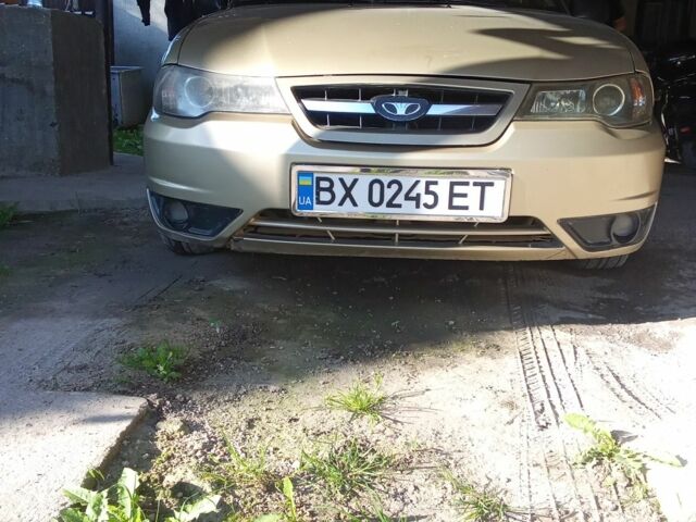Бежевий Деу Нексія, об'ємом двигуна 1.6 л та пробігом 1 тис. км за 2100 $, фото 4 на Automoto.ua