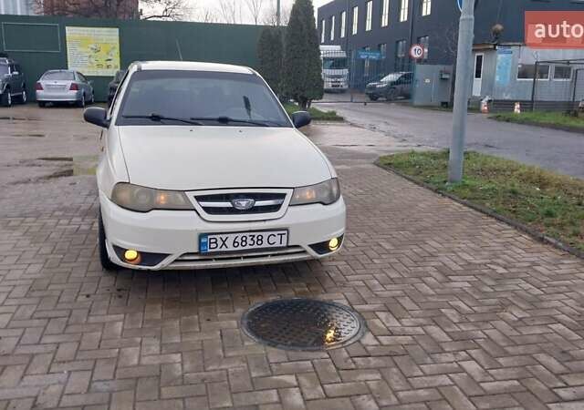 Бежевий Деу Нексія, об'ємом двигуна 1.6 л та пробігом 259 тис. км за 2900 $, фото 9 на Automoto.ua