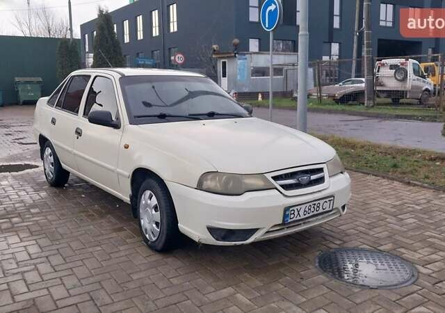 Бежевий Деу Нексія, об'ємом двигуна 1.6 л та пробігом 259 тис. км за 2900 $, фото 8 на Automoto.ua