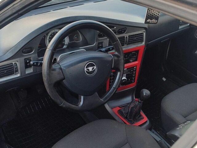 Бежевый Дэу Нексия, объемом двигателя 1.5 л и пробегом 90 тыс. км за 1700 $, фото 3 на Automoto.ua