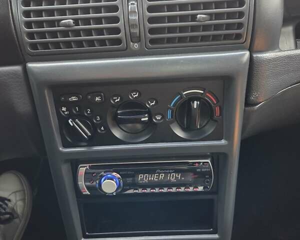 Черный Дэу Нексия, объемом двигателя 1.5 л и пробегом 141 тыс. км за 2800 $, фото 16 на Automoto.ua