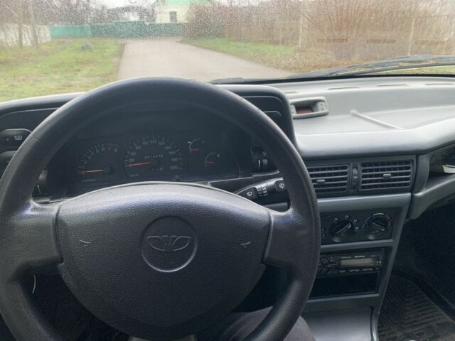 Черный Дэу Нексия, объемом двигателя 1.5 л и пробегом 200 тыс. км за 999 $, фото 8 на Automoto.ua