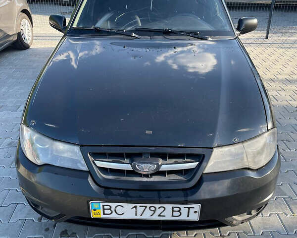 Черный Дэу Нексия, объемом двигателя 1.5 л и пробегом 34 тыс. км за 1200 $, фото 3 на Automoto.ua