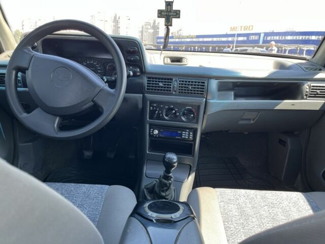 Чорний Деу Нексія, об'ємом двигуна 1.5 л та пробігом 140 тис. км за 2650 $, фото 9 на Automoto.ua