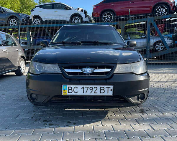 Черный Дэу Нексия, объемом двигателя 1.5 л и пробегом 34 тыс. км за 1200 $, фото 1 на Automoto.ua
