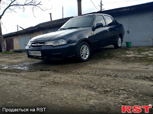 Черный Дэу Нексия, объемом двигателя 15 л и пробегом 200 тыс. км за 1700 $, фото 2 на Automoto.ua