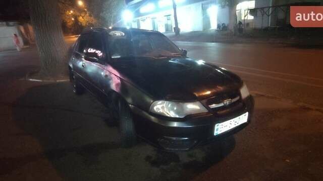 Чорний Деу Нексія, об'ємом двигуна 1.5 л та пробігом 220 тис. км за 1200 $, фото 3 на Automoto.ua
