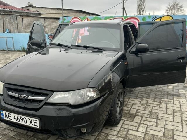 Черный Дэу Нексия, объемом двигателя 1.5 л и пробегом 3 тыс. км за 2200 $, фото 4 на Automoto.ua