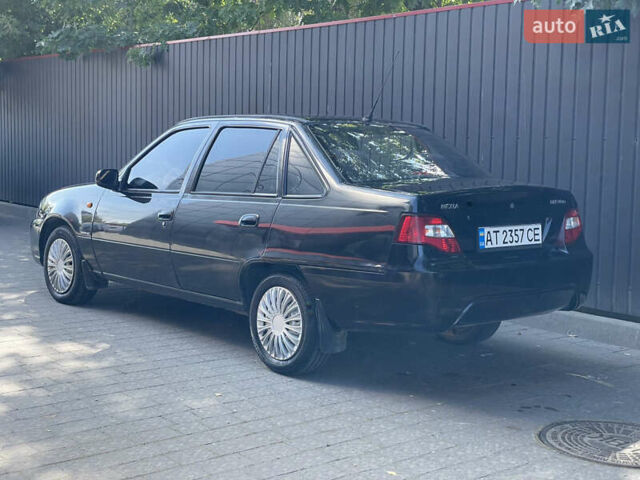 Деу Нексія 2008 у Івано-Франківську на Automoto.ua Чорний Деу Нексія, об'ємом двигуна 1.5 л та пробігом 170 тис. км за 1350 $, фото 5 на Automoto.ua