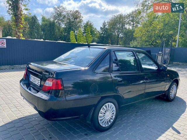 Черный Дэу Нексия, объемом двигателя 1.5 л и пробегом 170 тыс. км за 1400 $, фото 3 на Automoto.ua