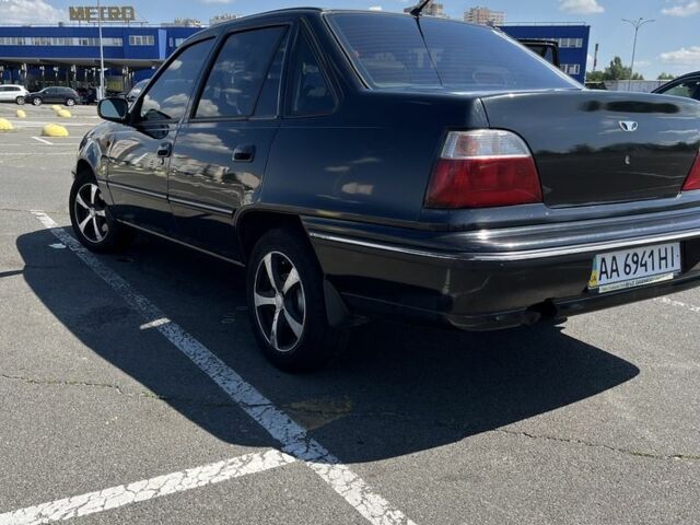 Чорний Деу Нексія, об'ємом двигуна 1.5 л та пробігом 140 тис. км за 2650 $, фото 5 на Automoto.ua