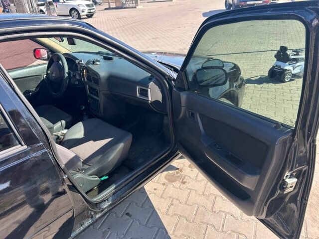 Черный Дэу Нексия, объемом двигателя 0 л и пробегом 286 тыс. км за 1900 $, фото 7 на Automoto.ua