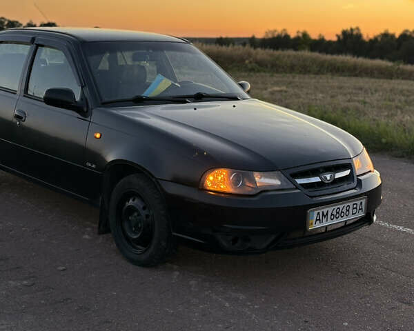 Деу Нексія 2009 у Овруче на Automoto.ua Чорний Деу Нексія, об'ємом двигуна 1.6 л та пробігом 204 тис. км за 2500 $, фото 7 на Automoto.ua