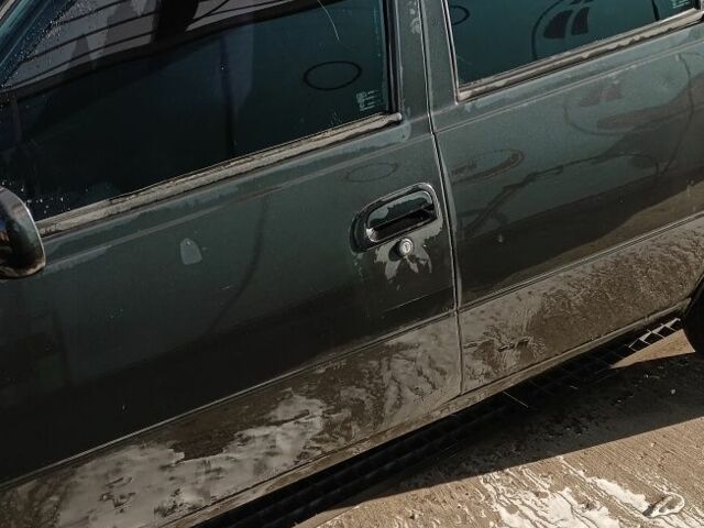 Деу Нексія 2009 у Кам'янське (Дніпродзержинськ) на Automoto.ua Чорний Деу Нексія, об'ємом двигуна 1.6 л та пробігом 346 тис. км за 800 $, фото 2 на Automoto.ua