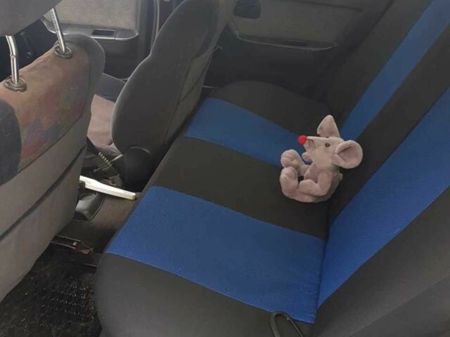 Черный Дэу Нексия, объемом двигателя 1.6 л и пробегом 237 тыс. км за 1300 $, фото 9 на Automoto.ua