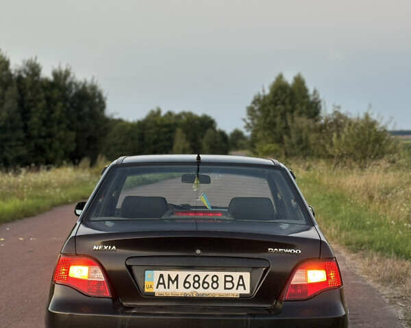 Деу Нексія 2009 у Овруче на Automoto.ua Чорний Деу Нексія, об'ємом двигуна 1.6 л та пробігом 204 тис. км за 2500 $, фото 9 на Automoto.ua
