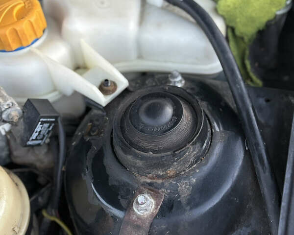 Деу Нексія 2009 у Овруче на Automoto.ua Чорний Деу Нексія, об'ємом двигуна 1.6 л та пробігом 204 тис. км за 2500 $, фото 17 на Automoto.ua