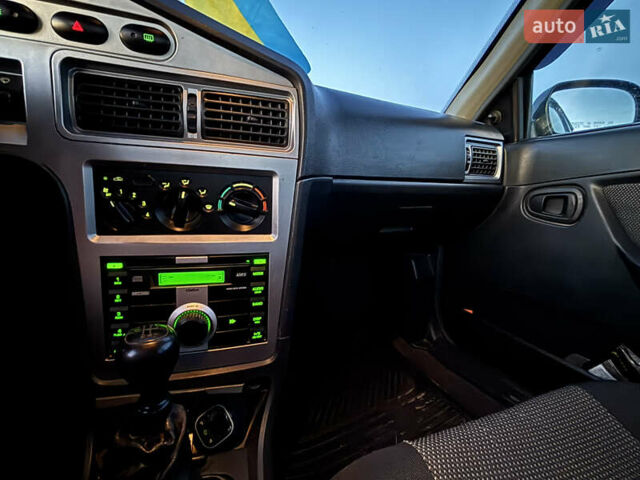 Деу Нексія 2009 у Овруче на Automoto.ua Чорний Деу Нексія, об'ємом двигуна 1.6 л та пробігом 204 тис. км за 2500 $, фото 26 на Automoto.ua