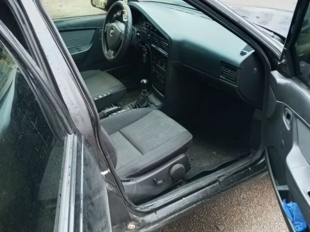 Чорний Деу Нексія, об'ємом двигуна 1.5 л та пробігом 334 тис. км за 1400 $, фото 9 на Automoto.ua