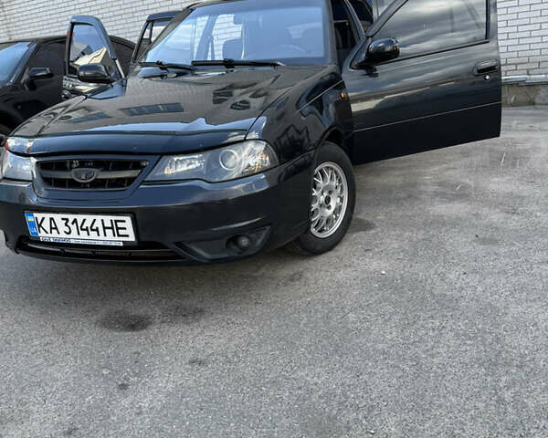 Черный Дэу Нексия, объемом двигателя 1.5 л и пробегом 192 тыс. км за 2700 $, фото 3 на Automoto.ua
