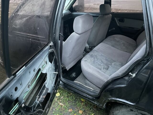 Деу Нексія 2010 у Дніпро (Дніпропетровську) на Automoto.ua Чорний Деу Нексія, об'ємом двигуна 1.5 л та пробігом 10 тис. км за 643 $, фото 5 на Automoto.ua