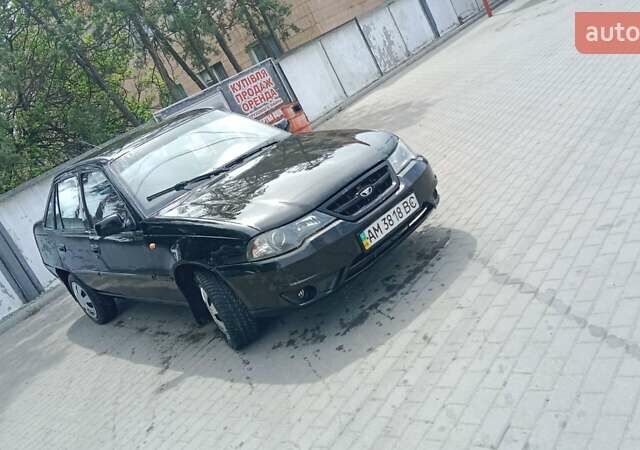 Чорний Деу Нексія, об'ємом двигуна 1.6 л та пробігом 400 тис. км за 2050 $, фото 1 на Automoto.ua