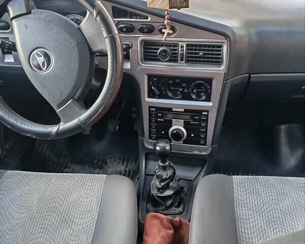 Чорний Деу Нексія, об'ємом двигуна 1.5 л та пробігом 240 тис. км за 950 $, фото 5 на Automoto.ua