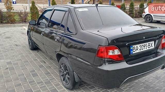 Чорний Деу Нексія, об'ємом двигуна 1.5 л та пробігом 160 тис. км за 3300 $, фото 5 на Automoto.ua