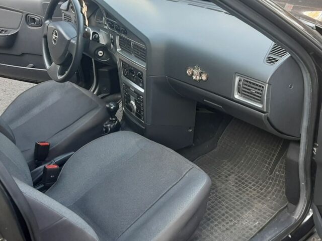 Чорний Деу Нексія, об'ємом двигуна 1.5 л та пробігом 98 тис. км за 4000 $, фото 3 на Automoto.ua