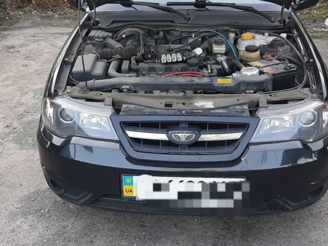 Чорний Деу Нексія, об'ємом двигуна 1.5 л та пробігом 98 тис. км за 4000 $, фото 2 на Automoto.ua