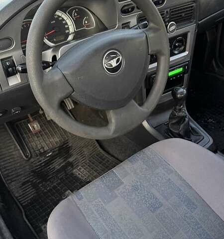 Черный Дэу Нексия, объемом двигателя 1.5 л и пробегом 147 тыс. км за 2500 $, фото 7 на Automoto.ua