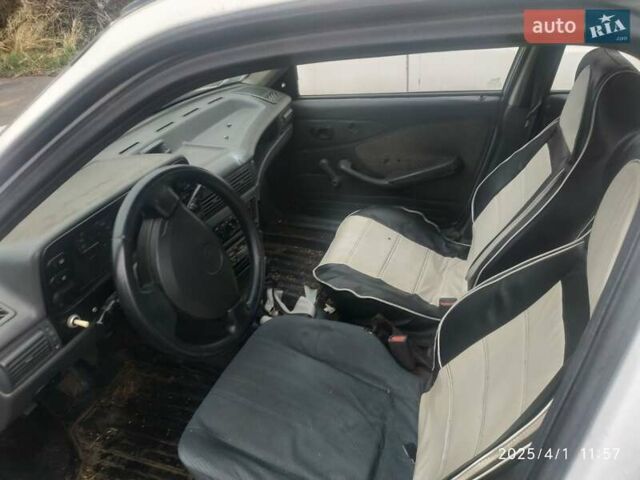 Черный Дэу Нексия, объемом двигателя 1.6 л и пробегом 236 тыс. км за 850 $, фото 9 на Automoto.ua