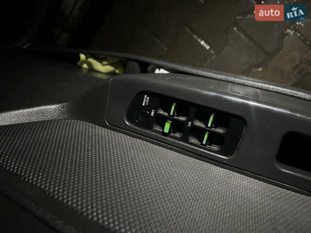 Чорний Деу Нексія, об'ємом двигуна 1.6 л та пробігом 201 тис. км за 1799 $, фото 10 на Automoto.ua