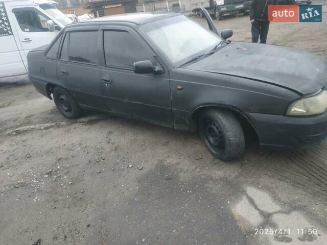 Черный Дэу Нексия, объемом двигателя 1.6 л и пробегом 236 тыс. км за 850 $, фото 6 на Automoto.ua