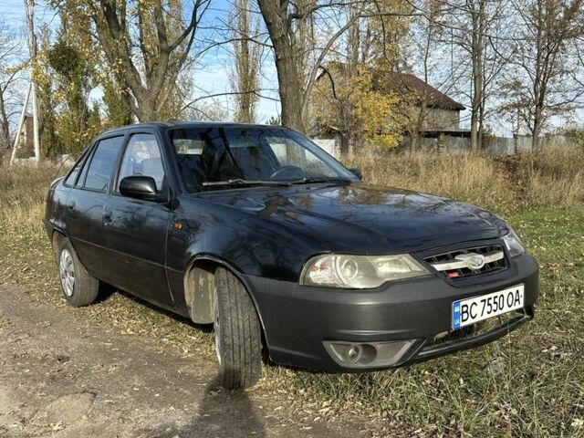 Чорний Деу Нексія, об'ємом двигуна 1.5 л та пробігом 231 тис. км за 1500 $, фото 1 на Automoto.ua