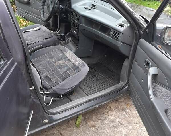 Дэу Нексия 1995 в Киеве на Automoto.ua Фиолетовый Дэу Нексия, объемом двигателя 1.5 л и пробегом 190 тыс. км за 1500 $, фото 4 на Automoto.ua