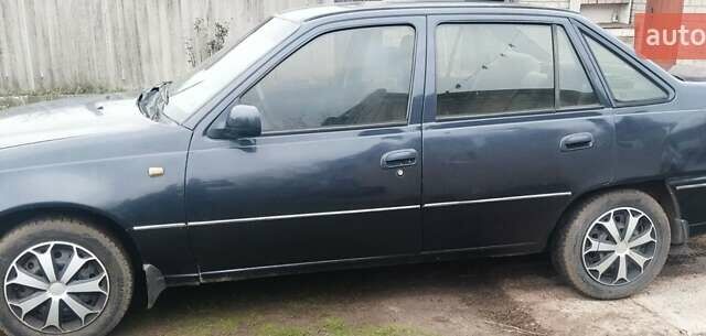 Фиолетовый Дэу Нексия, объемом двигателя 1.5 л и пробегом 1 тыс. км за 1500 $, фото 1 на Automoto.ua