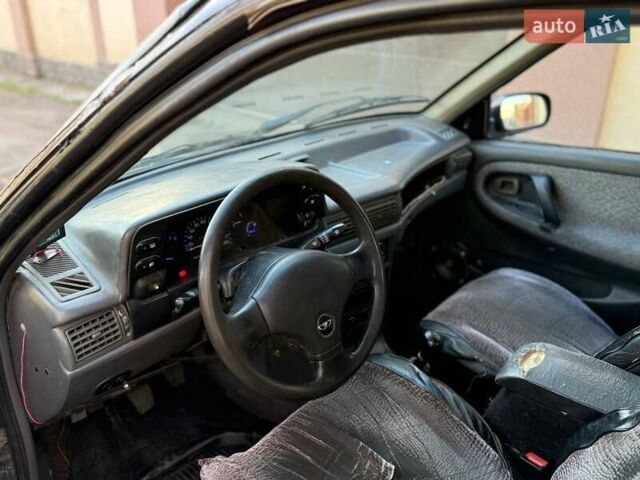 Дэу Нексия 1996 в Южное на Automoto.ua Фиолетовый Дэу Нексия, объемом двигателя 1.5 л и пробегом 313 тыс. км за 800 $, фото 2 на Automoto.ua