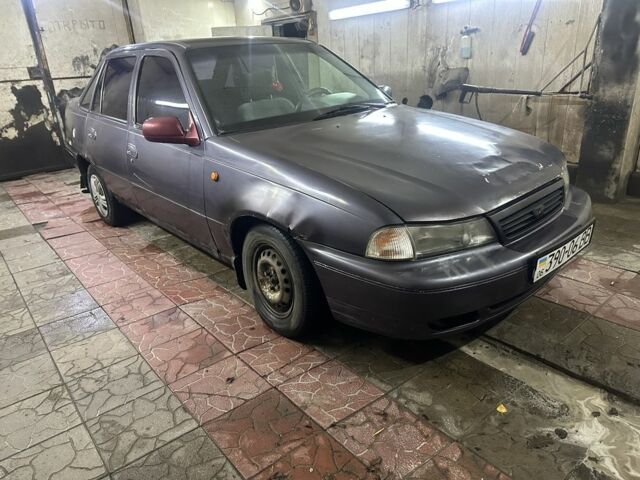 Фиолетовый Дэу Нексия, объемом двигателя 1.5 л и пробегом 100 тыс. км за 700 $, фото 4 на Automoto.ua