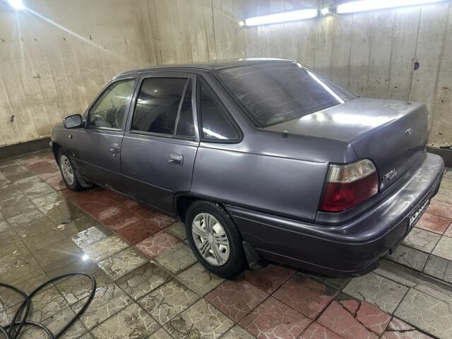 Фиолетовый Дэу Нексия, объемом двигателя 1.5 л и пробегом 100 тыс. км за 700 $, фото 9 на Automoto.ua