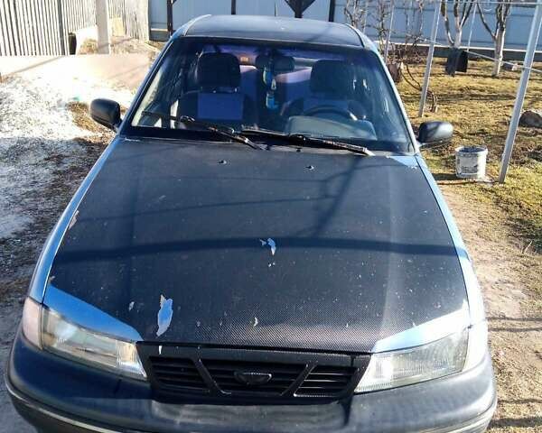 Фіолетовий Деу Нексія, об'ємом двигуна 1.5 л та пробігом 290 тис. км за 1400 $, фото 1 на Automoto.ua