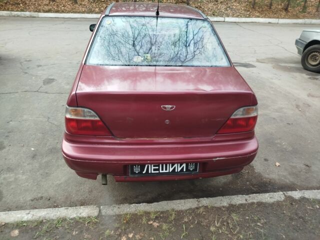 Красный Дэу Нексия, объемом двигателя 1 л и пробегом 3 тыс. км за 900 $, фото 4 на Automoto.ua