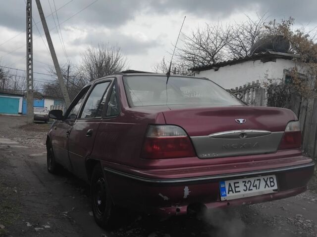 Червоний Деу Нексія, об'ємом двигуна 1.3 л та пробігом 250 тис. км за 832 $, фото 6 на Automoto.ua