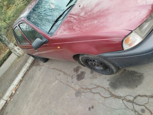 Красный Дэу Нексия, объемом двигателя 1 л и пробегом 3 тыс. км за 900 $, фото 3 на Automoto.ua