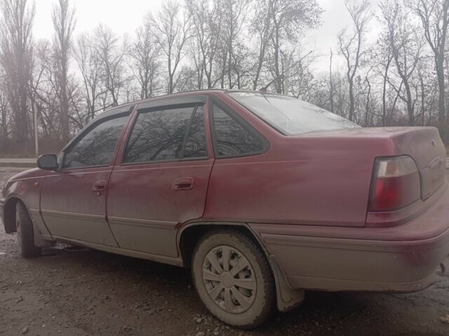 Червоний Деу Нексія, об'ємом двигуна 1.5 л та пробігом 233 тис. км за 1750 $, фото 9 на Automoto.ua