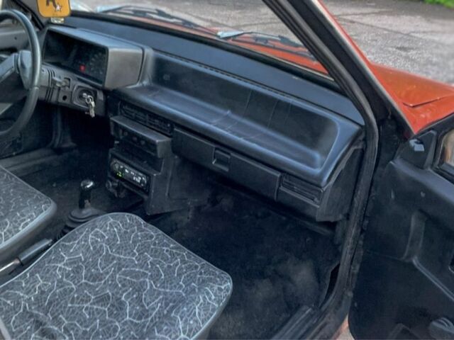 Деу Нексія 1989 у Кривому Розі на Automoto.ua Червоний Деу Нексія, об'ємом двигуна 1.3 л та пробігом 200 тис. км за 17000 $, фото 4 на Automoto.ua