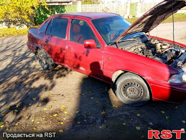 Червоний Деу Нексія, об'ємом двигуна 1.5 л та пробігом 302 тис. км за 1000 $, фото 3 на Automoto.ua