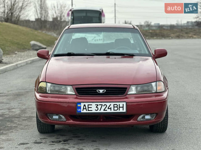 Красный Дэу Нексия, объемом двигателя 1.5 л и пробегом 270 тыс. км за 1999 $, фото 3 на Automoto.ua