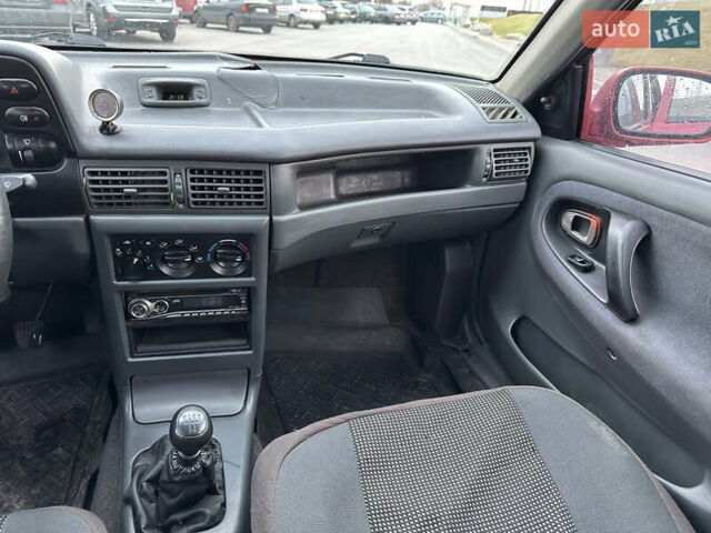 Красный Дэу Нексия, объемом двигателя 1.5 л и пробегом 270 тыс. км за 1999 $, фото 23 на Automoto.ua