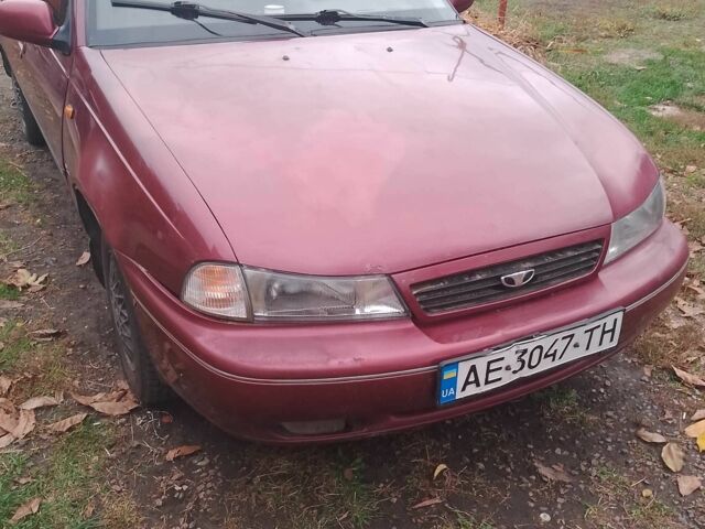 Дэу Нексия 1997 в Синельниковом на Automoto.ua Красный Дэу Нексия, объемом двигателя 1.5 л и пробегом 3 тыс. км за 832 $, фото 1 на Automoto.ua